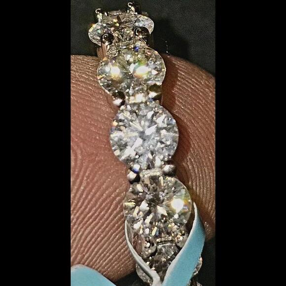 Moissenite 6 C And 925 Sterling Silver Engagement Ring Size 6 - Picture 8 of 9